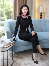女式短款三粒扣西裝黑色