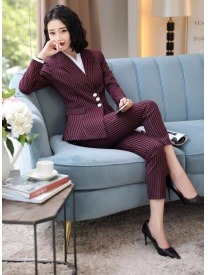 女式三?？蹢l紋西裝酒紅色